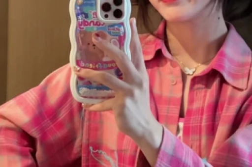 网友爆料美团App删除手机内照片 客服：安卓版因插件冲突出现缓存清理异常预计波及数百人